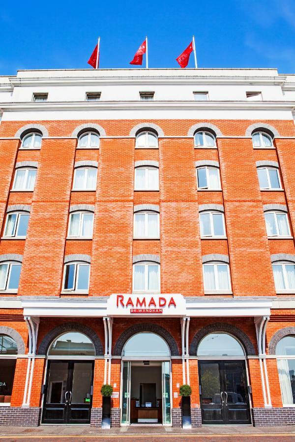 Ramada By Wyndham Belfast Hotel Bagian luar foto